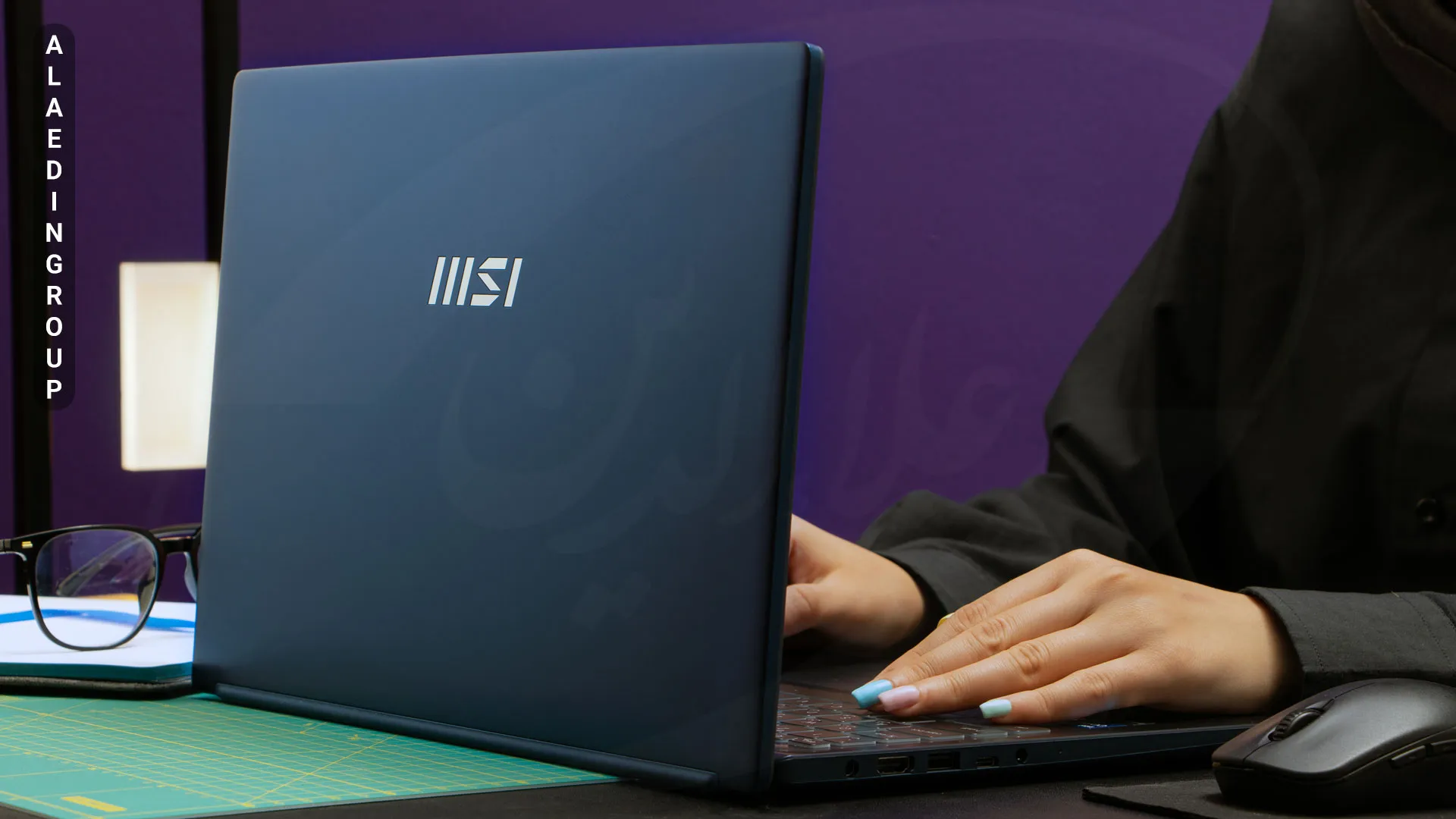 طراحی پشتی MSI مدرن 15 مشکی