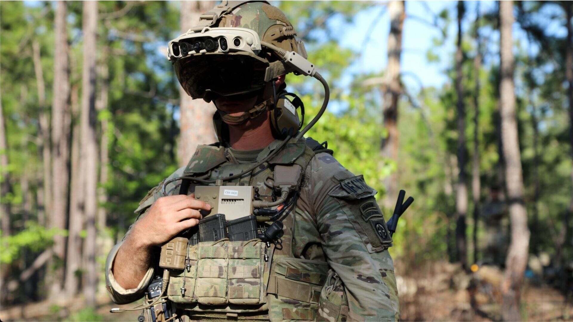عینک واقعیت ترکیبی مایکروسافت برای ارتش آمریکا