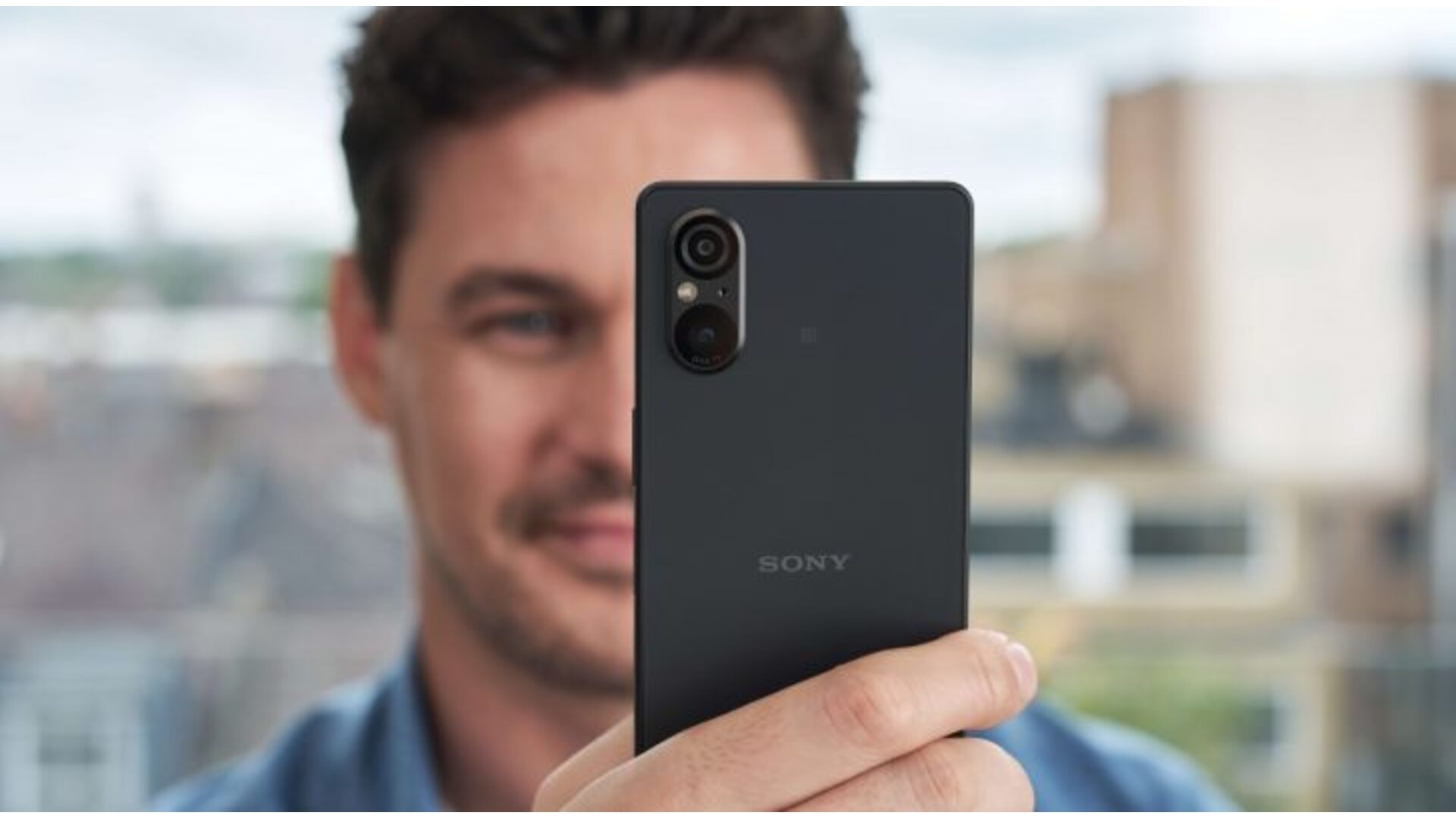 دوربین Sony Xperia 5 V