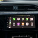 مدیر اجرایی جنرال موتور: CarPlay اپل را خودرو برقی حذف می‌کنیم