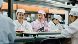 اپل آزمایشگاه تحقیقاتی جدید و مرکز کنترل کیفیت در چین افتتاح می‌کند