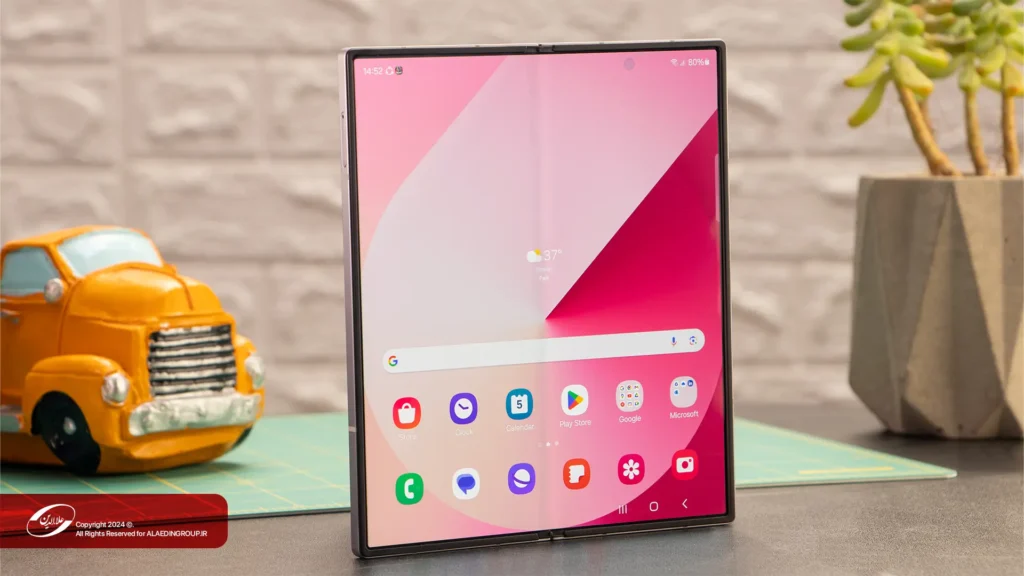 صفحه نمایش و اسپیکر گوشی سامسونگ Galaxy Z Fold 6