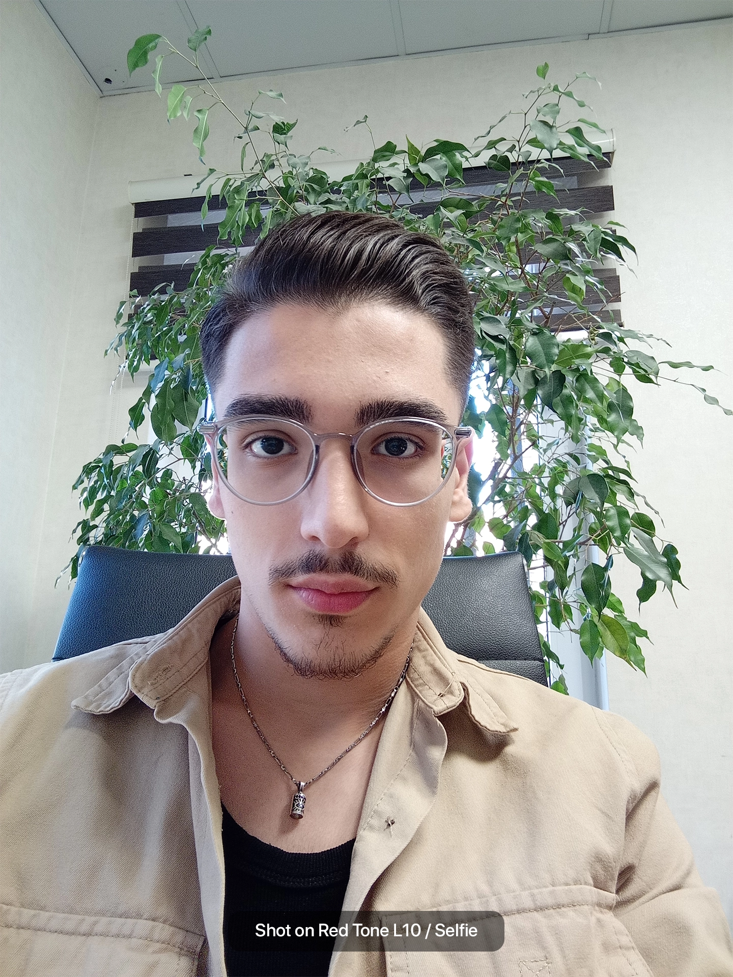 کیفیت عکس سلفی گوشی ردتون L10