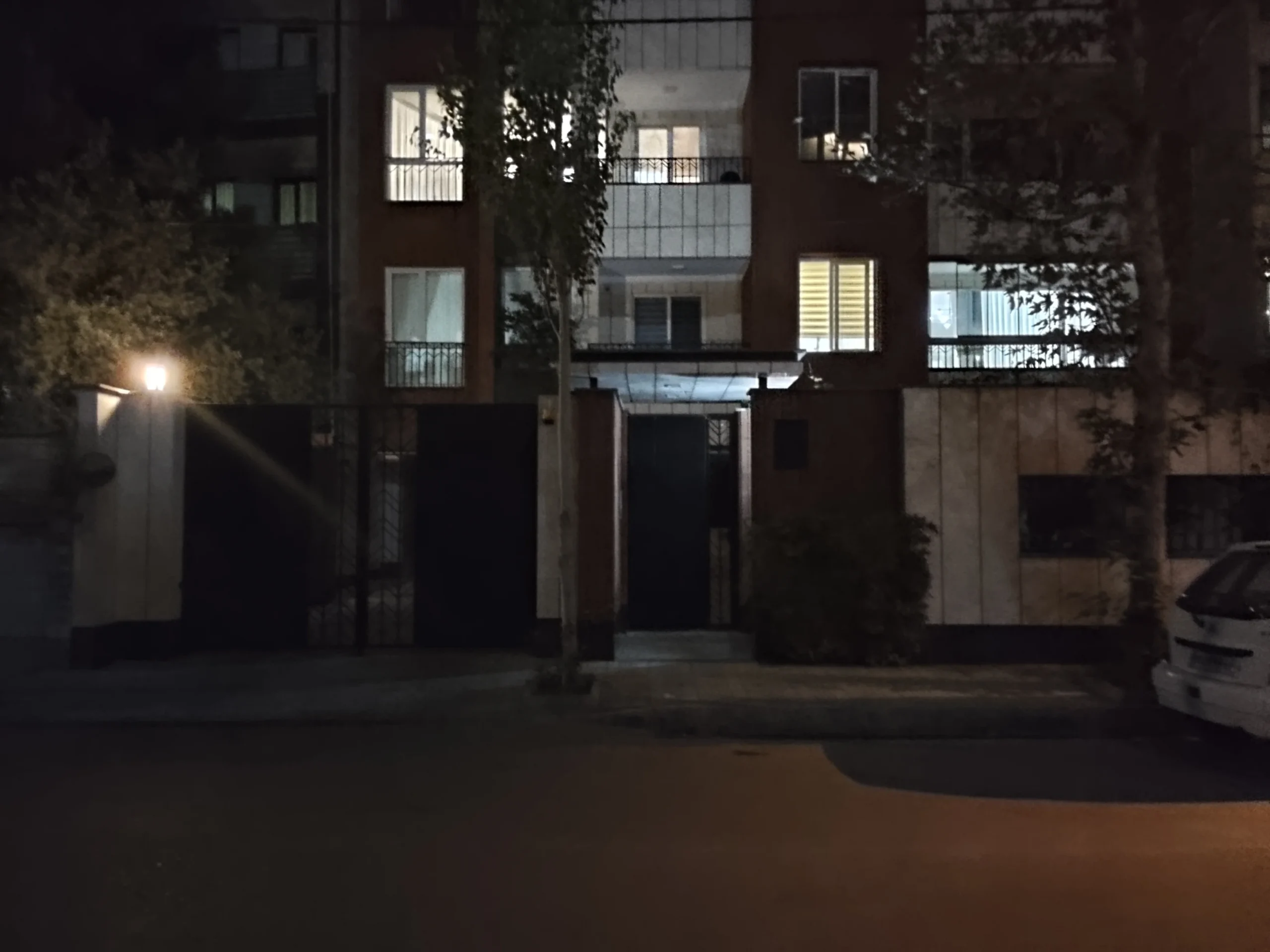 عکس گرفته شده با دوربین اصلی ردمی پد پرو۲ در روز