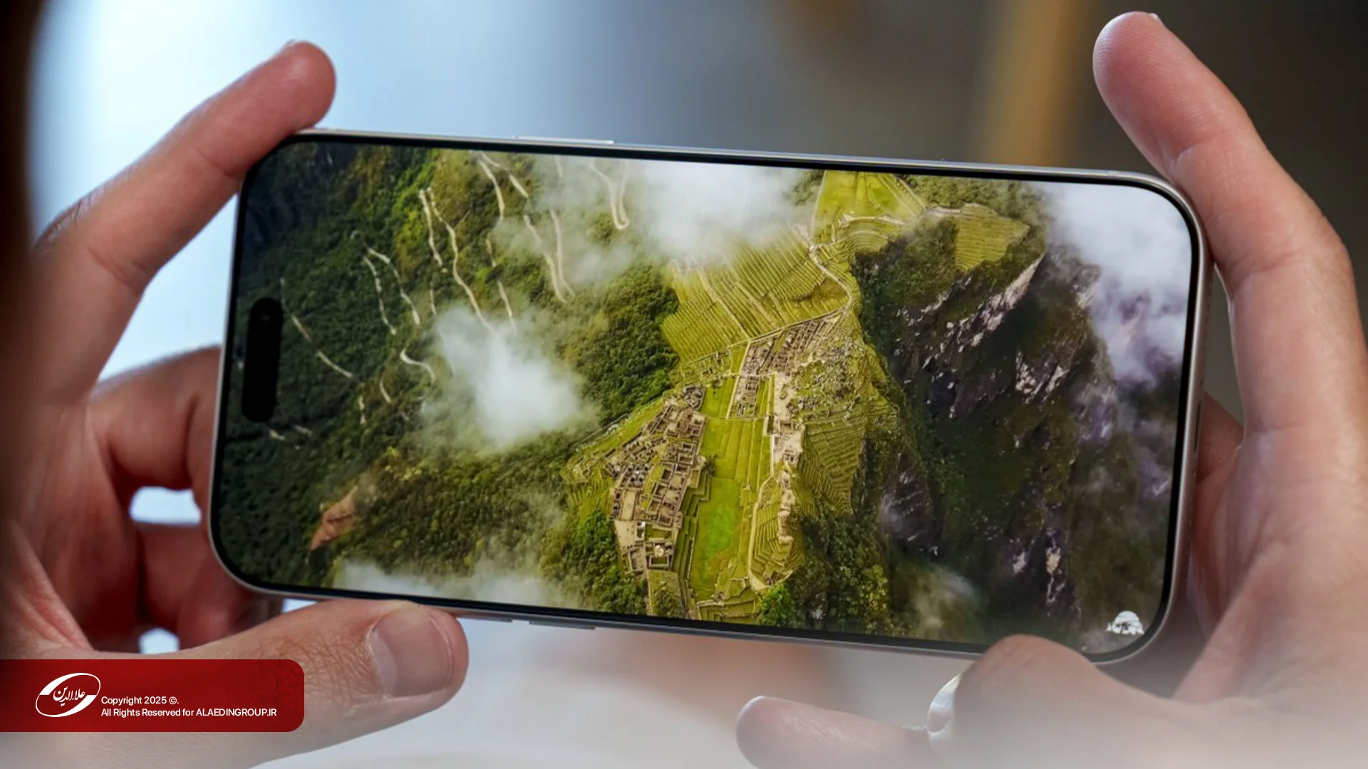 بررسی آیفون ۱۷ پرو مکس؛ کاملترین گوشی برای حرفهایها iPhone 17 Pro Max Screen