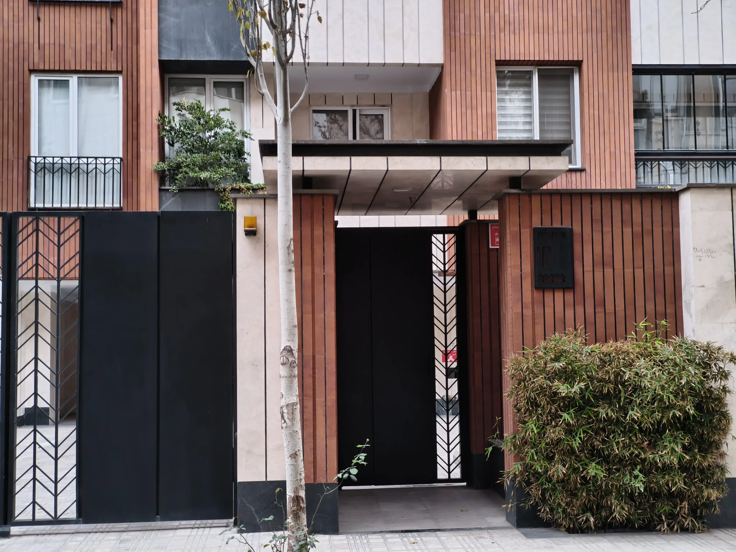 بررسی شیائومی 15T؛ قاتل پرچمداری مطمئن نمونه تصویر دوربین اصلی شیائومی 15T