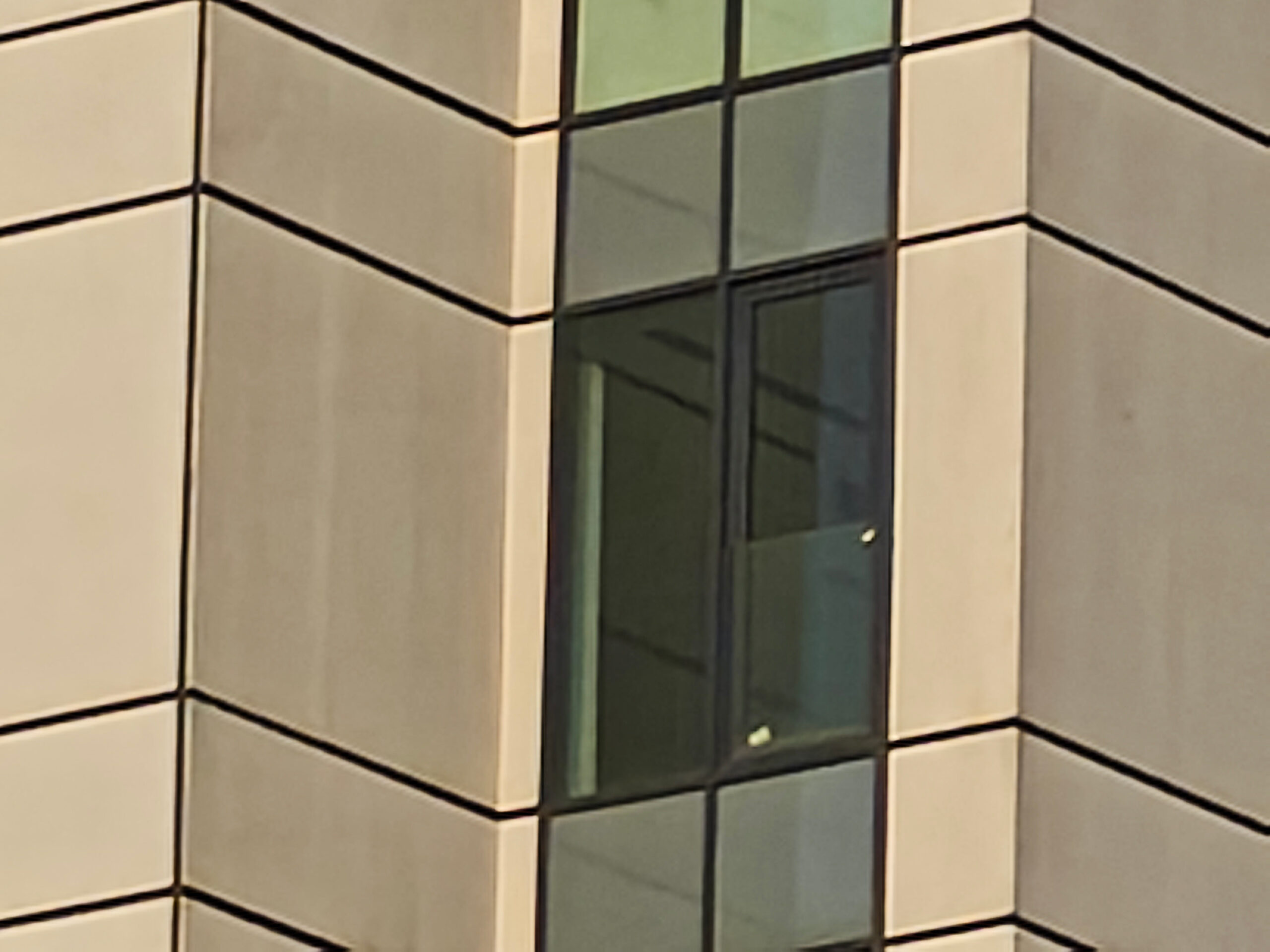 نمونه تصویر دوربین اصلی پوکو F7 پرو در نور روز